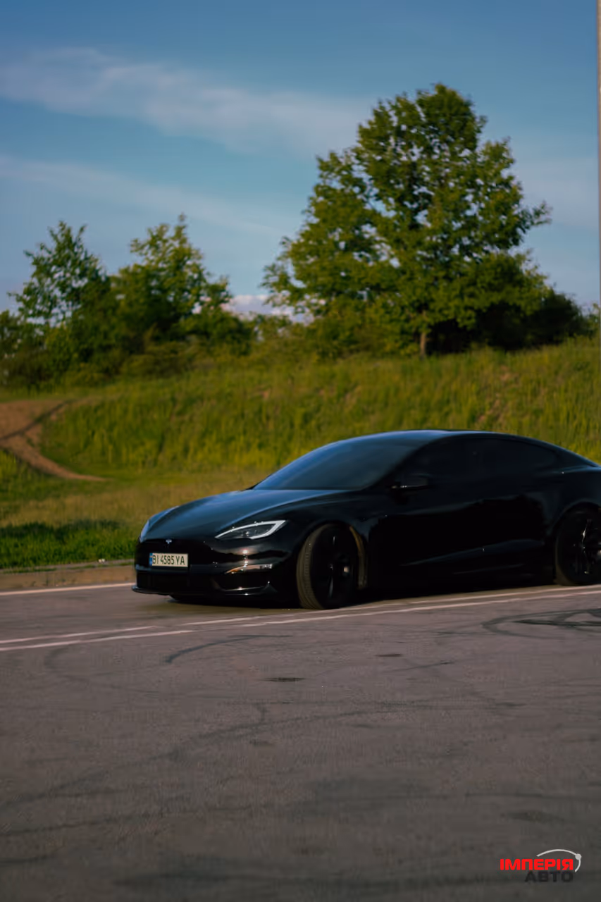 Tesla Model S - фото 49