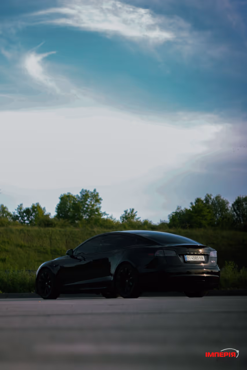 Tesla Model S - фото 38