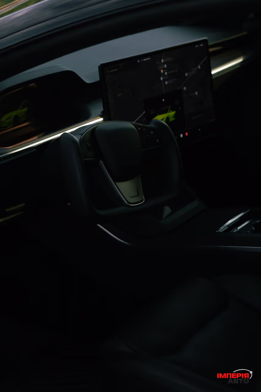 Tesla Model S - фото 18