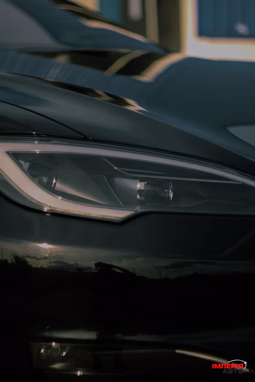 Tesla Model S - фото 7