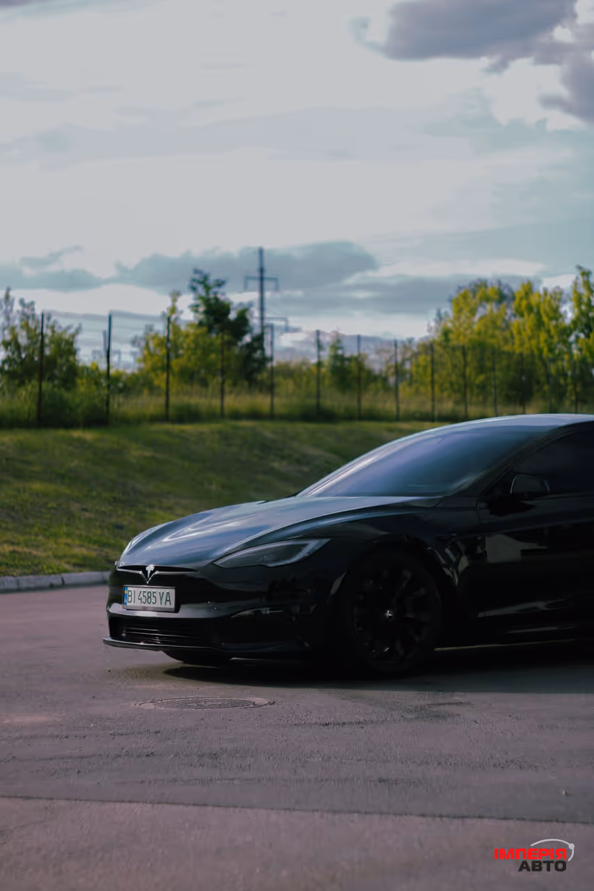 Tesla Model S - фото 2