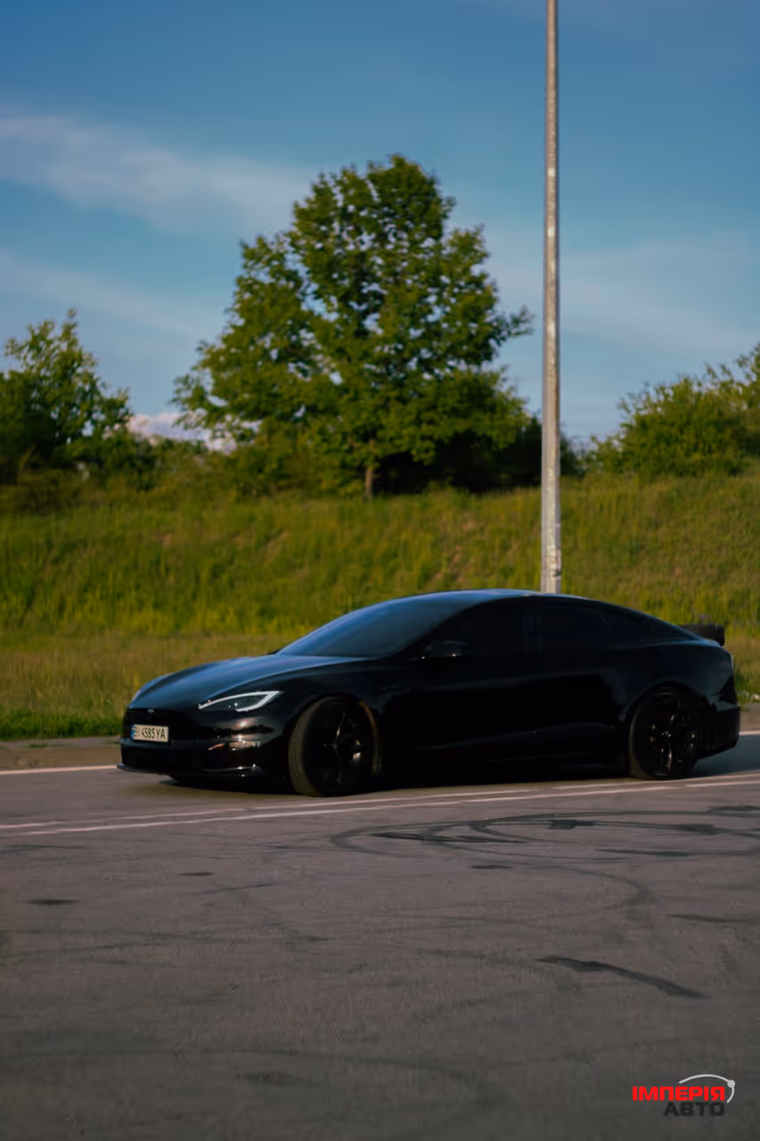 Tesla Model S - фото 48