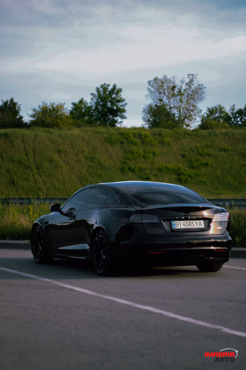 Tesla Model S - фото 36
