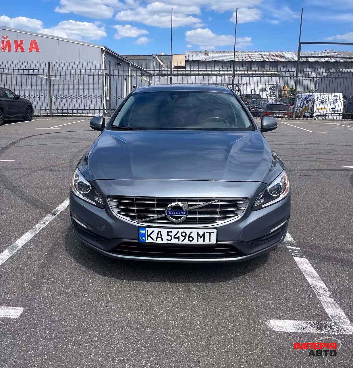 Volvo S60 - фото 1