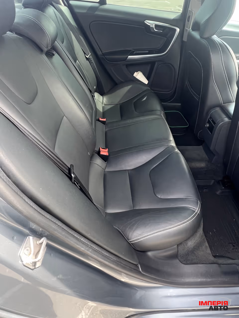Volvo S60 - фото 20