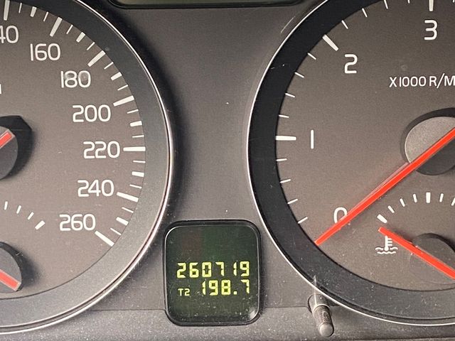 Volvo V50 - фото 3