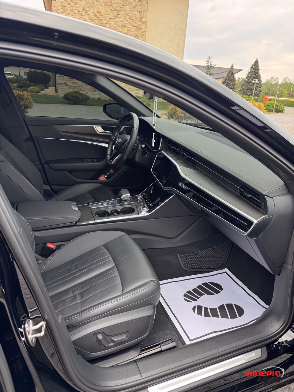 Audi A6 - фото 25