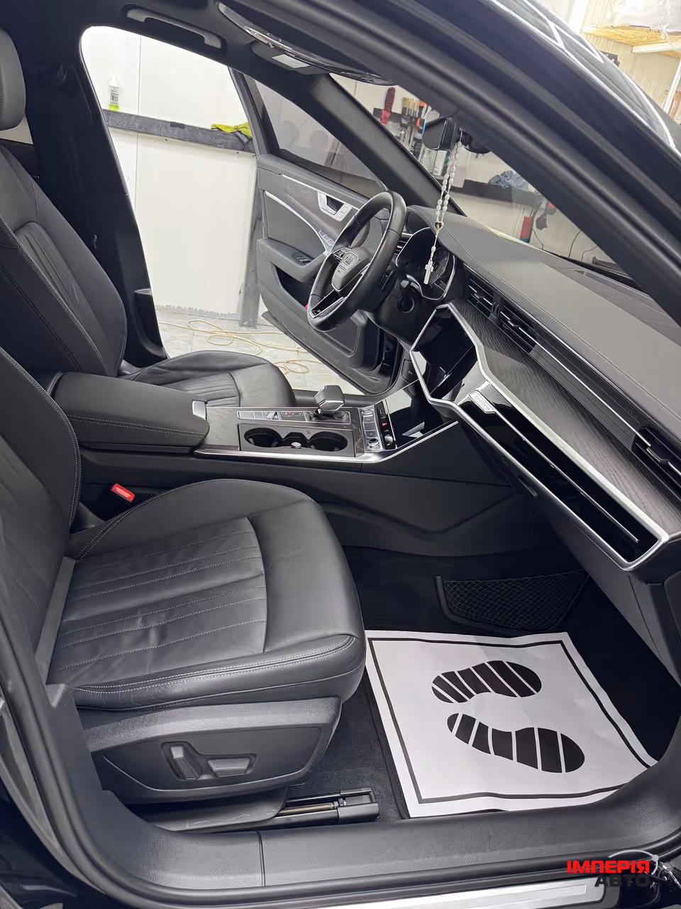Audi A6 - фото 20