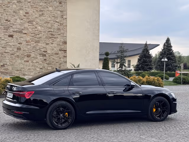 Audi A6 - фото 3