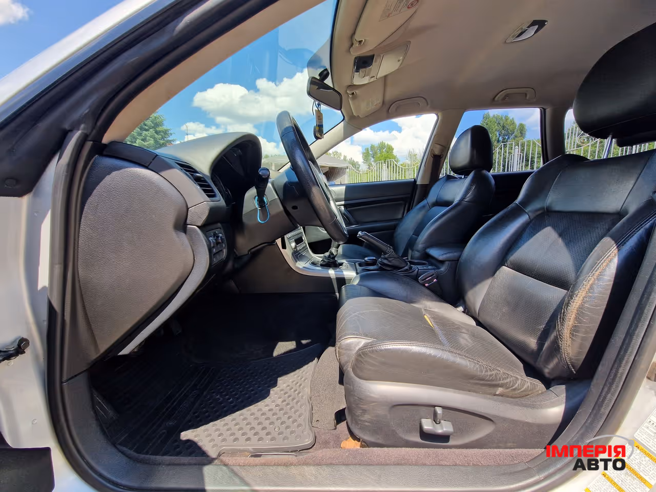 Subaru Legacy - фото 11