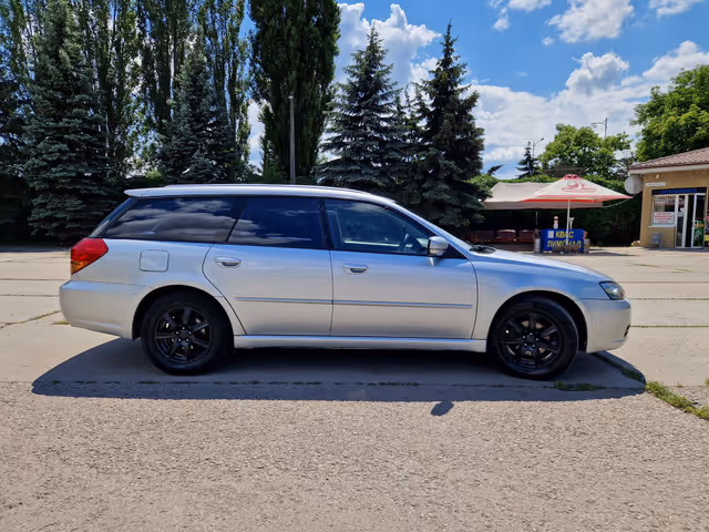 Subaru Legacy - фото 3