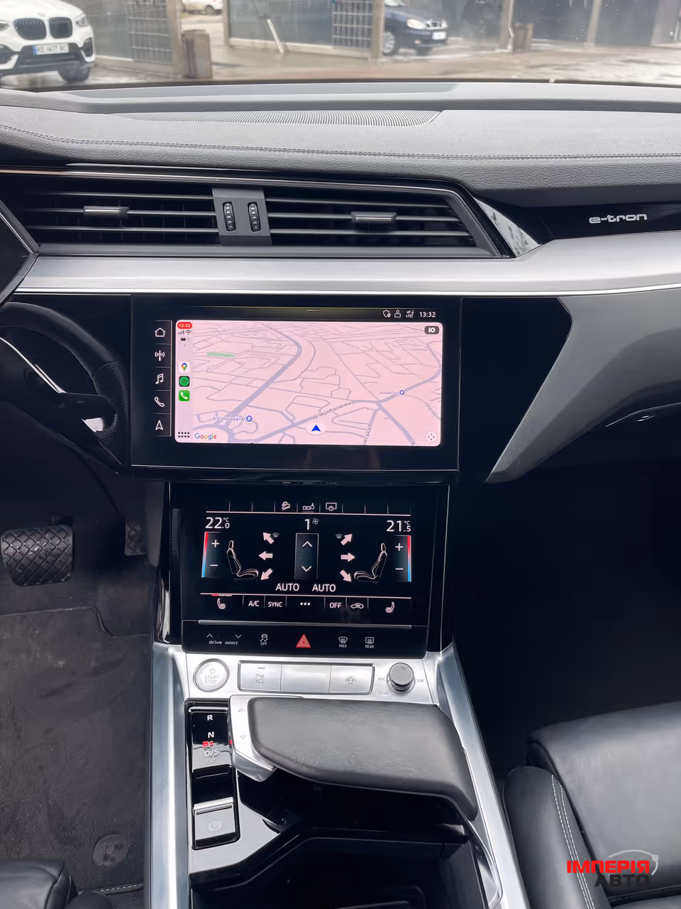Audi e-tron - фото 17