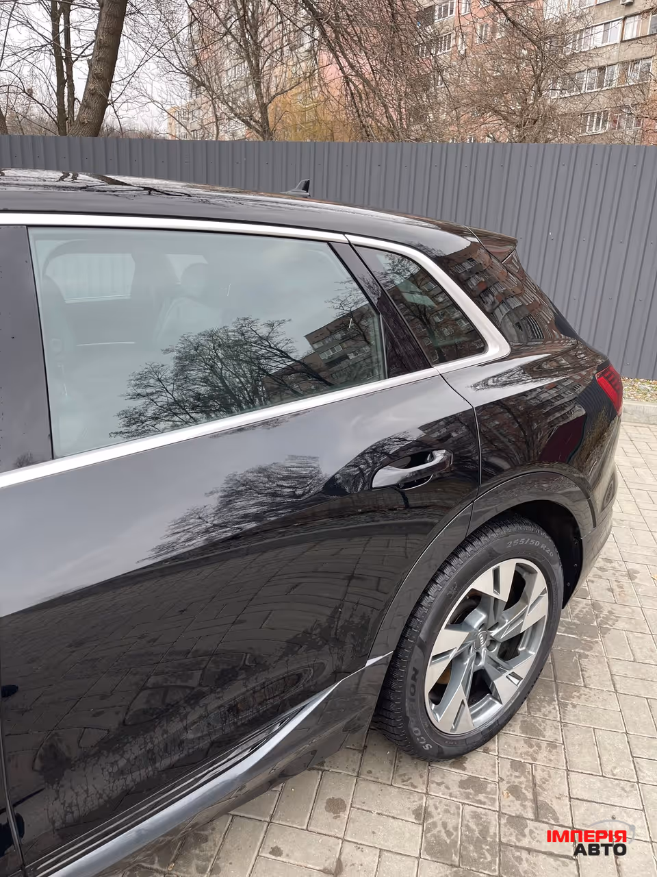 Audi e-tron - фото 26