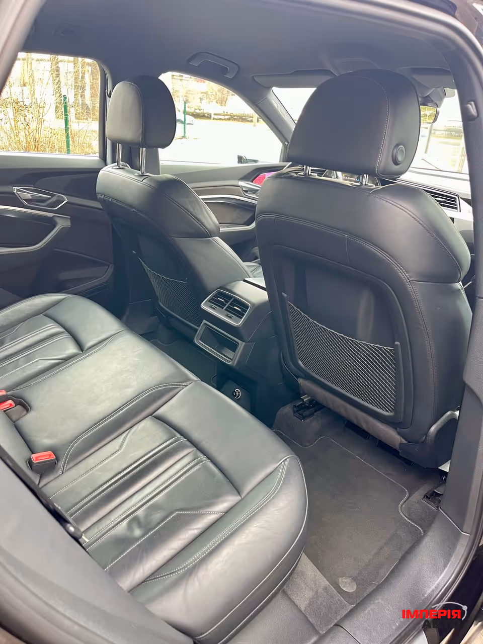 Audi e-tron - фото 29