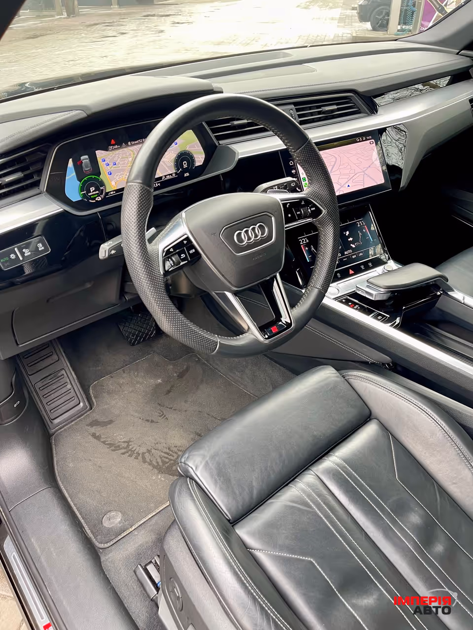 Audi e-tron - фото 9
