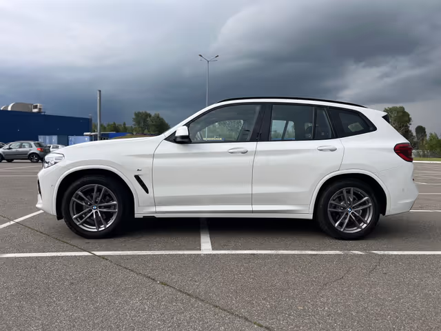 BMW X3 - фото 3