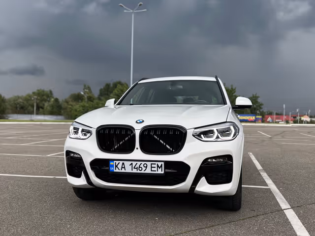 BMW X3 - фото 2