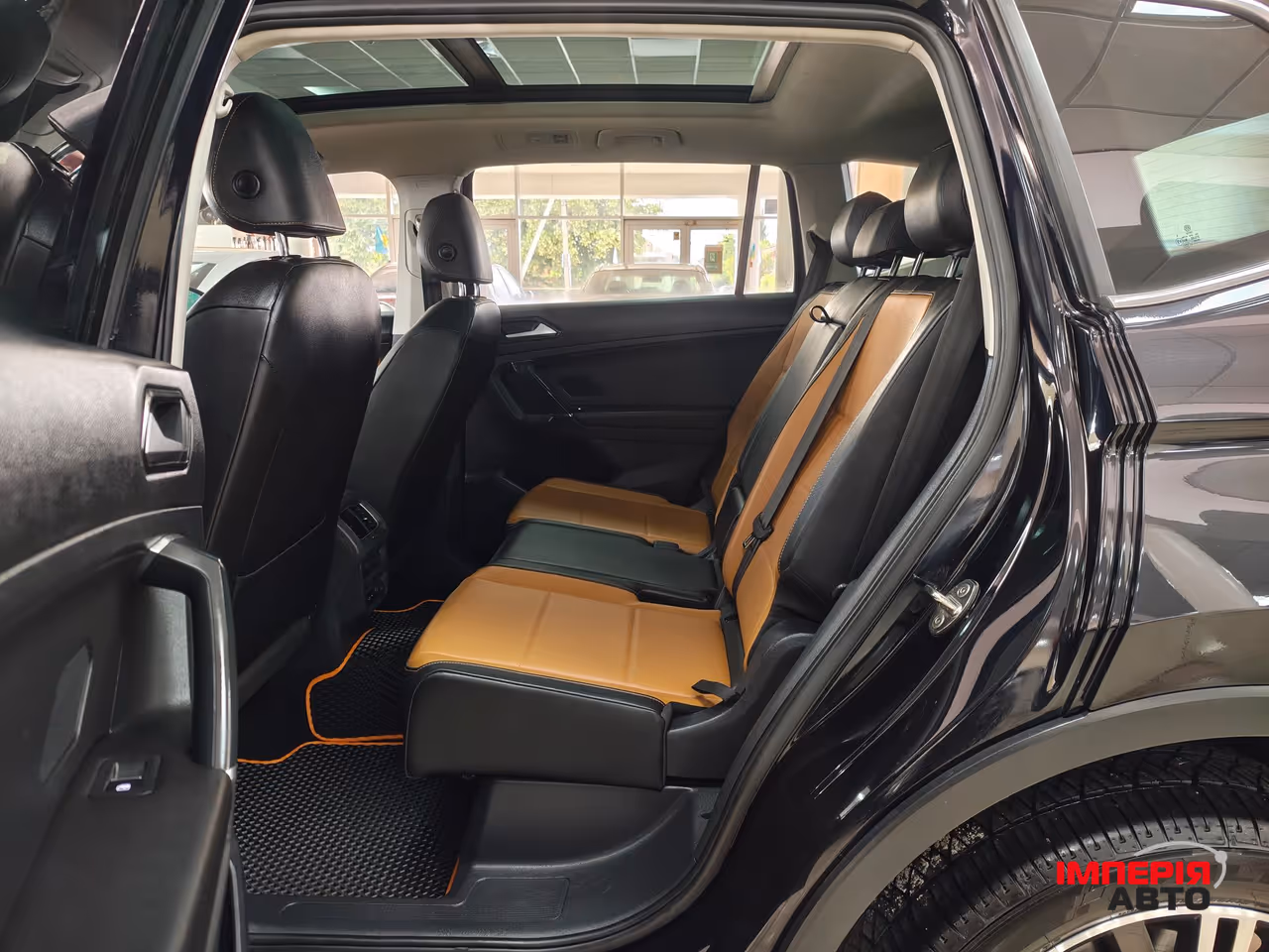 Volkswagen Tiguan - фото 6