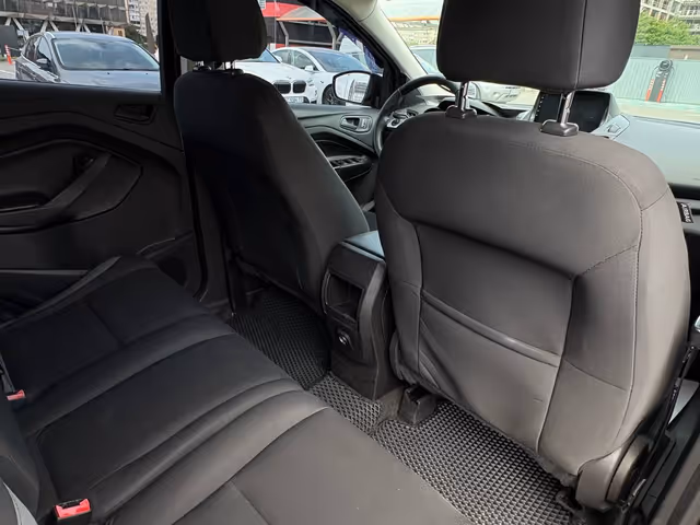 Ford Escape - фото 5