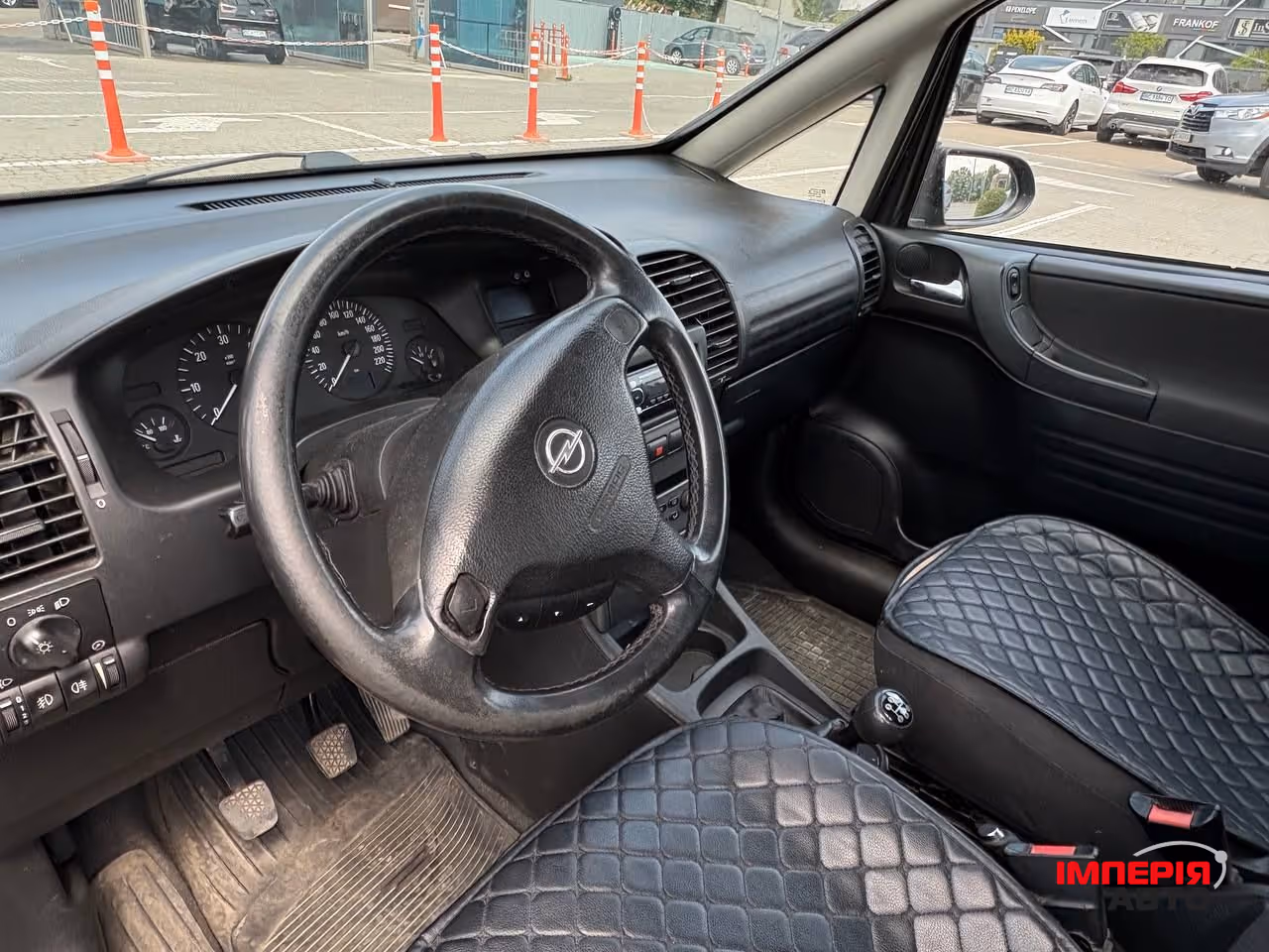Opel Zafira - фото 2