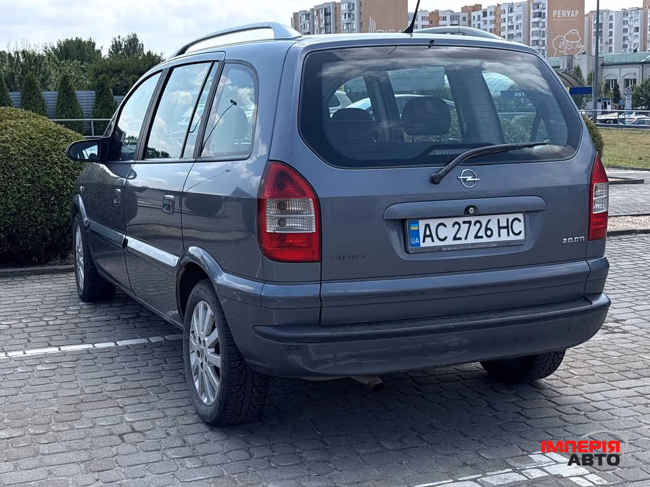 Opel Zafira - фото 7