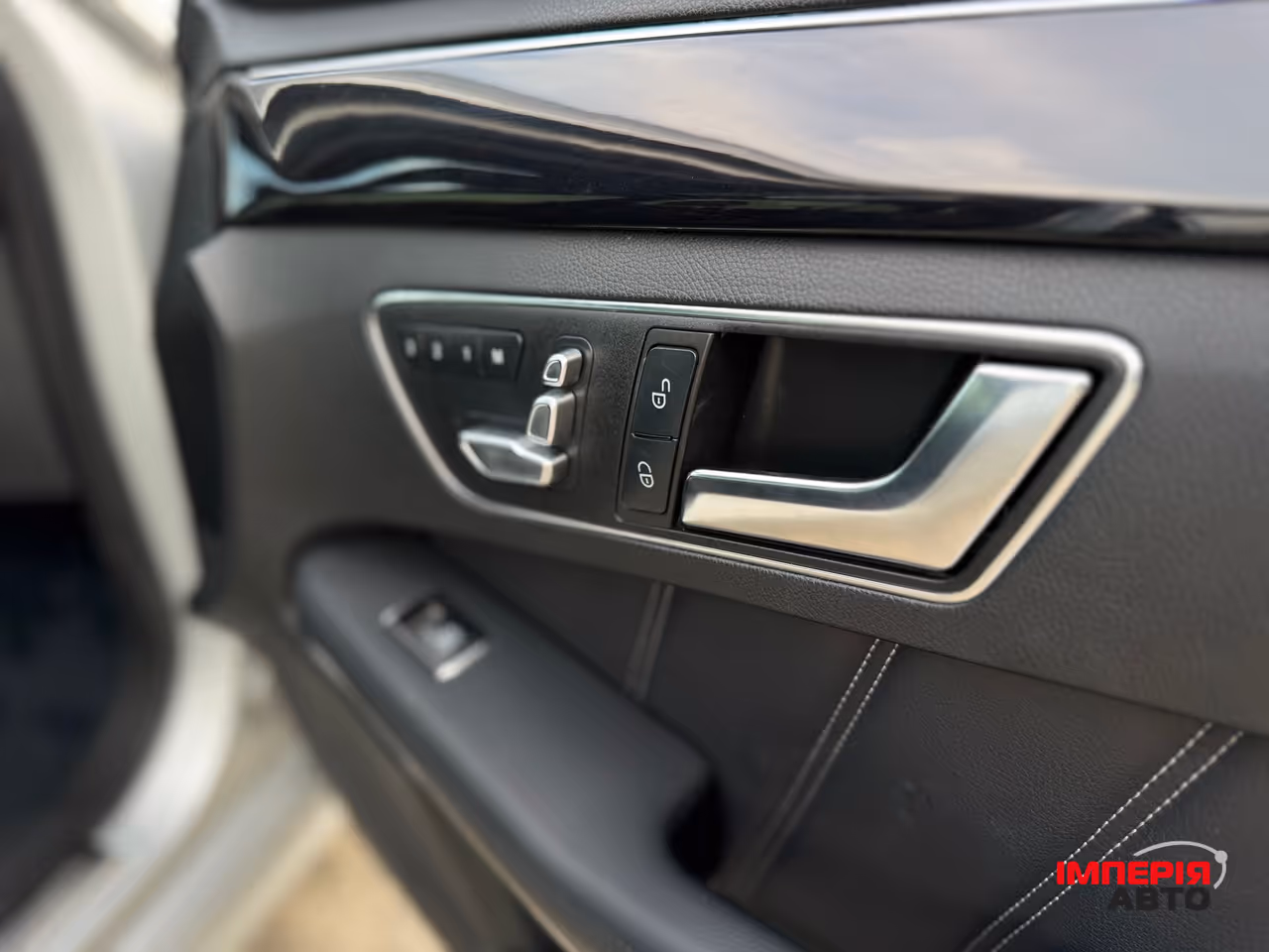 Mercedes-Benz E-Класс - фото 17