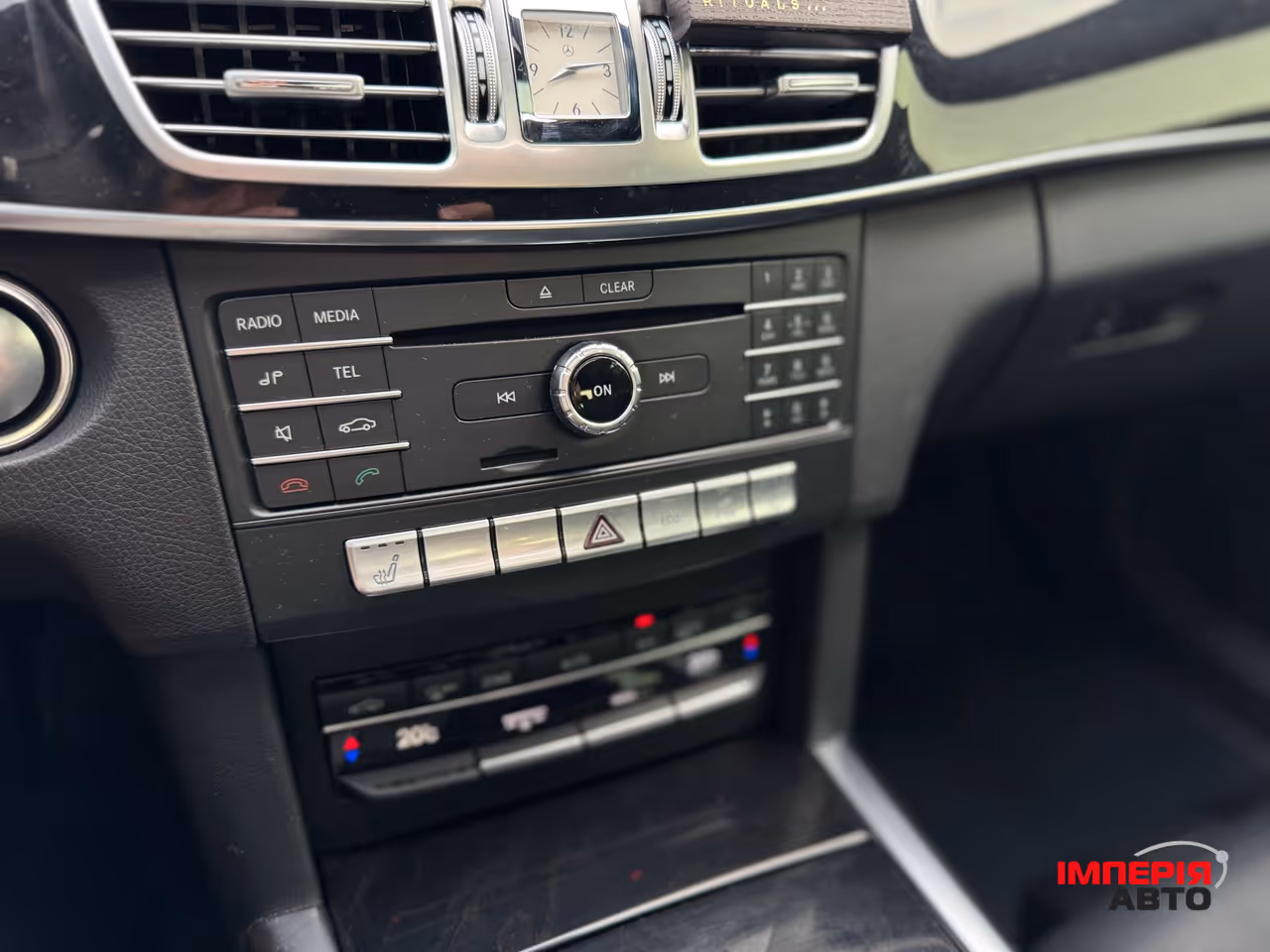 Mercedes-Benz E-Класс - фото 23