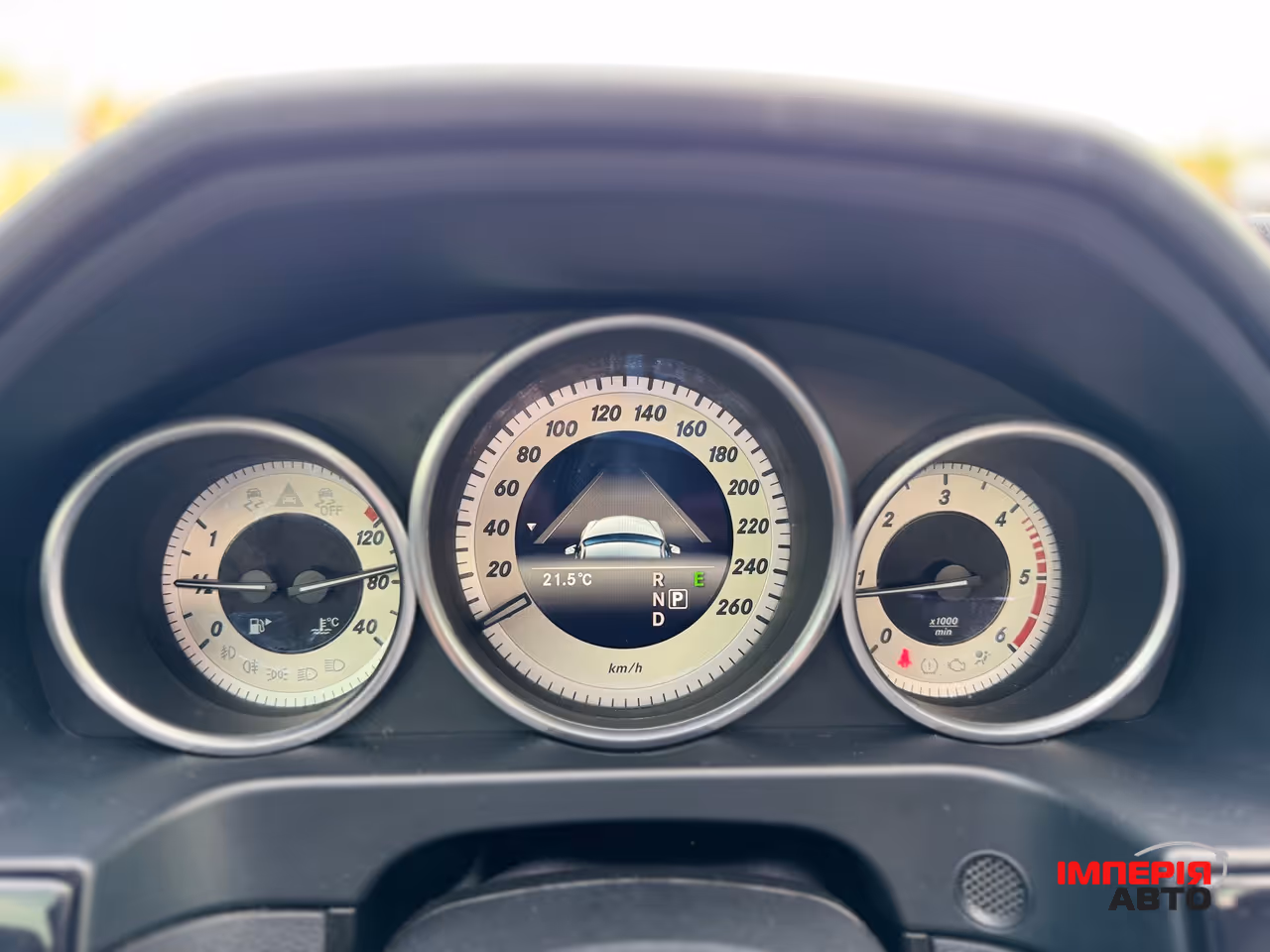 Mercedes-Benz E-Класс - фото 27