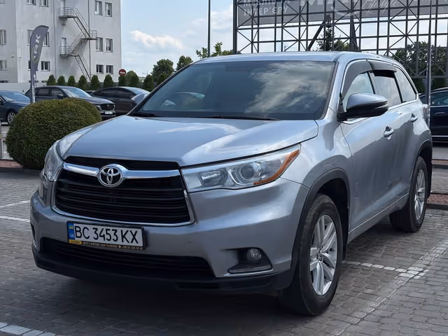 Toyota Highlander - фото 5