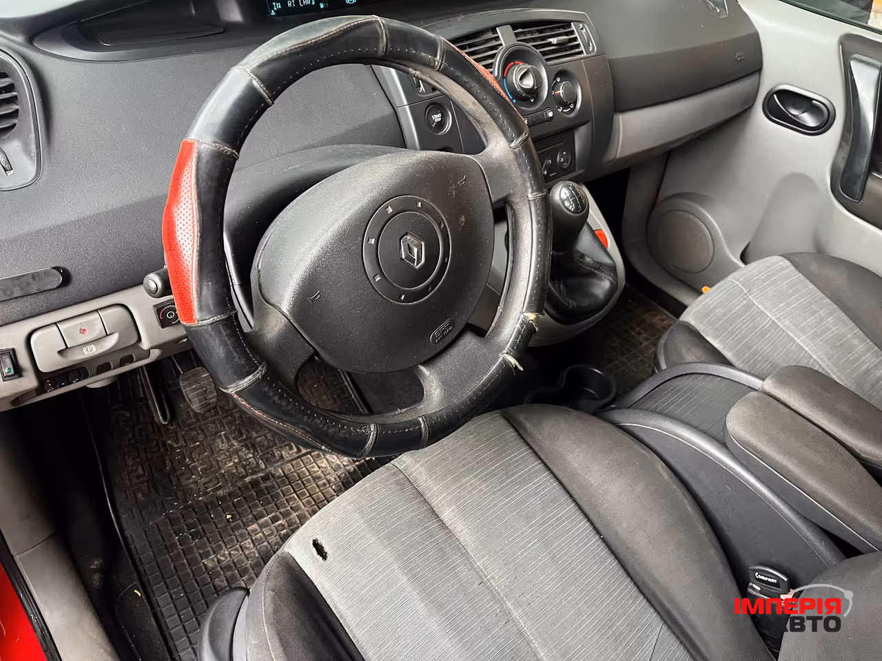 Renault Scenic - фото 3