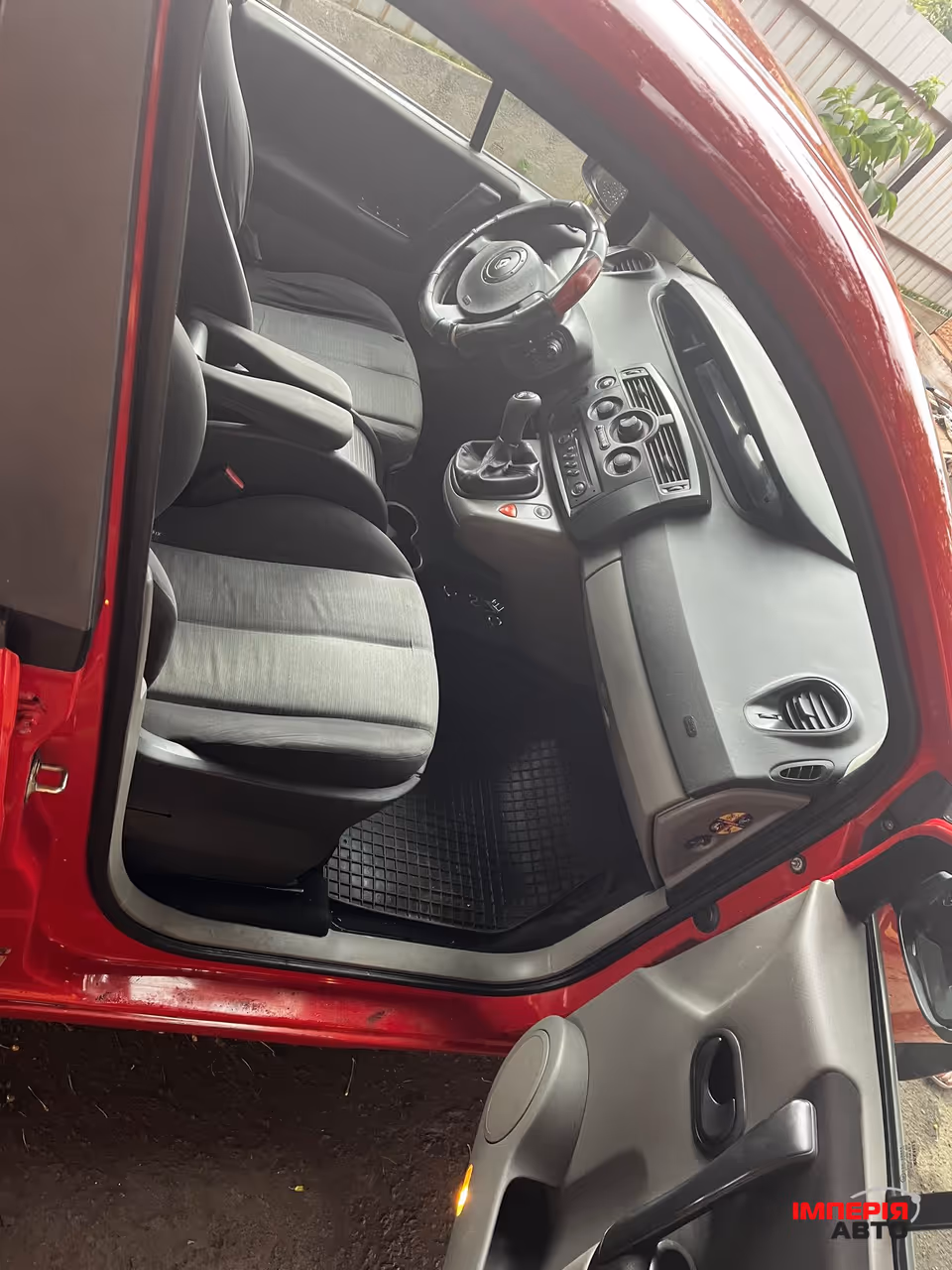Renault Scenic - фото 7