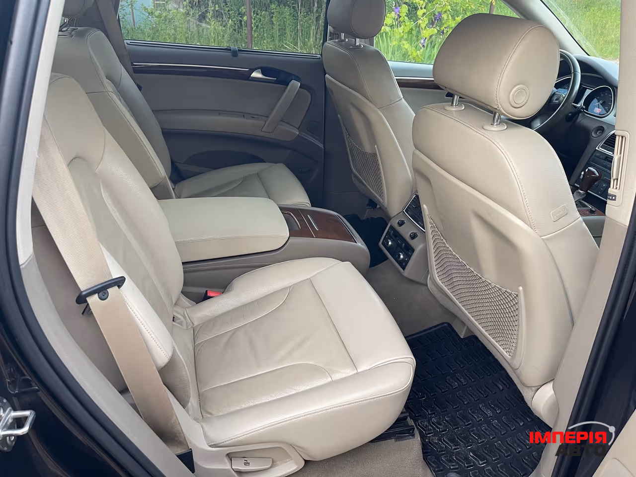 Audi Q7 - фото 13