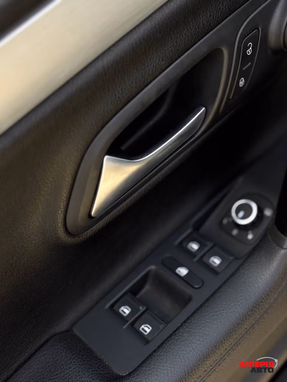 Volkswagen Passat CC - фото 17