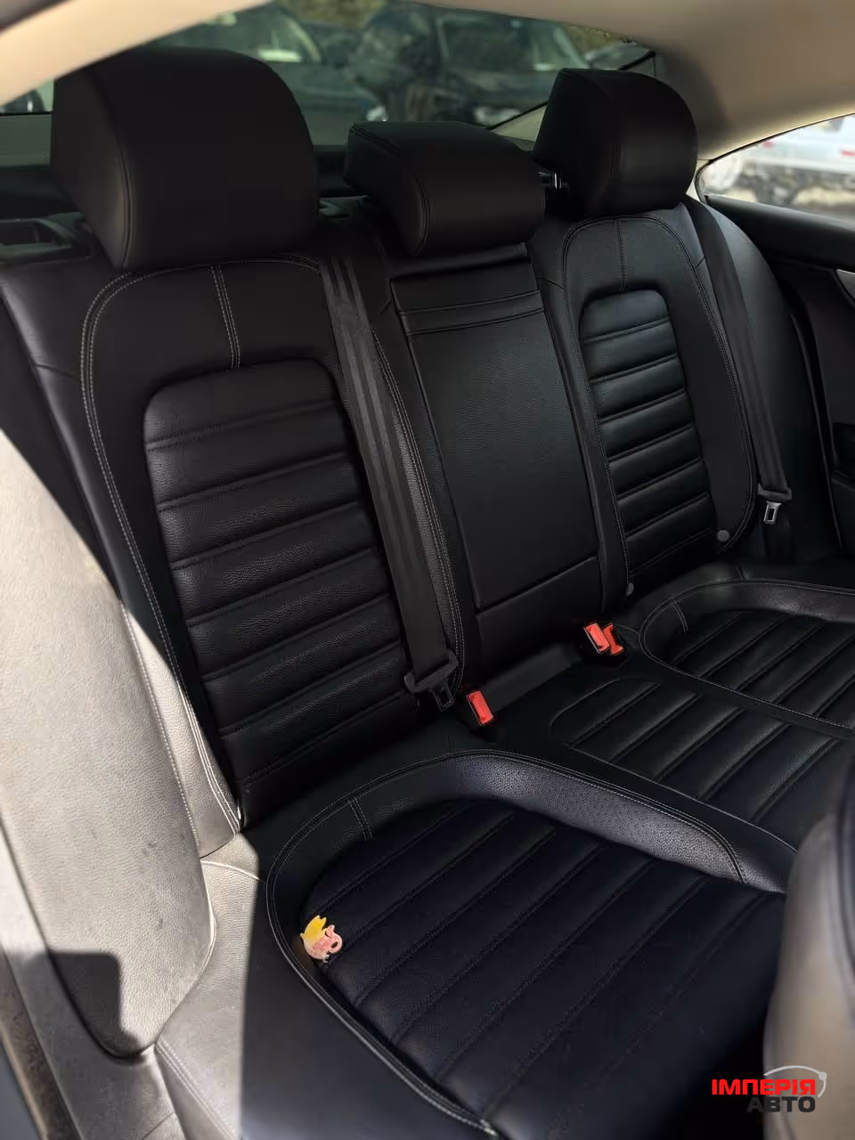 Volkswagen Passat CC - фото 9