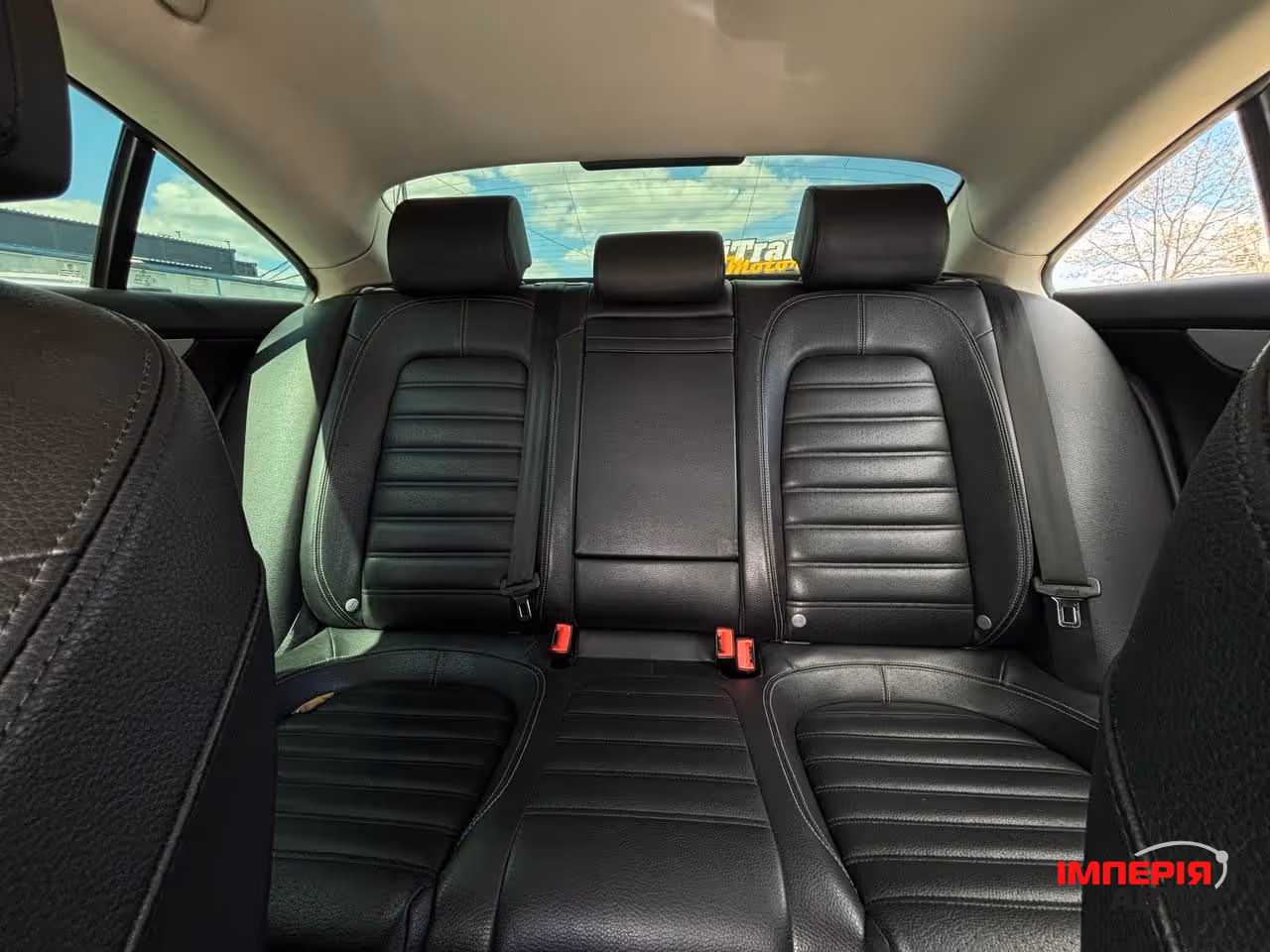 Volkswagen Passat CC - фото 11
