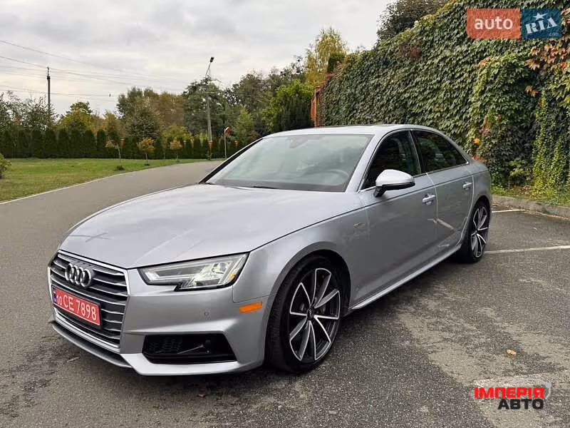 Audi A4 - фото 12