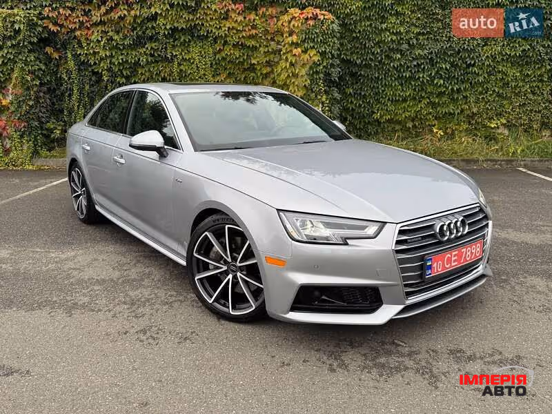 Audi A4 - фото 1