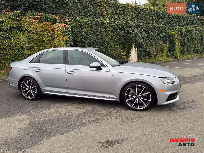 Audi A4 - фото 8