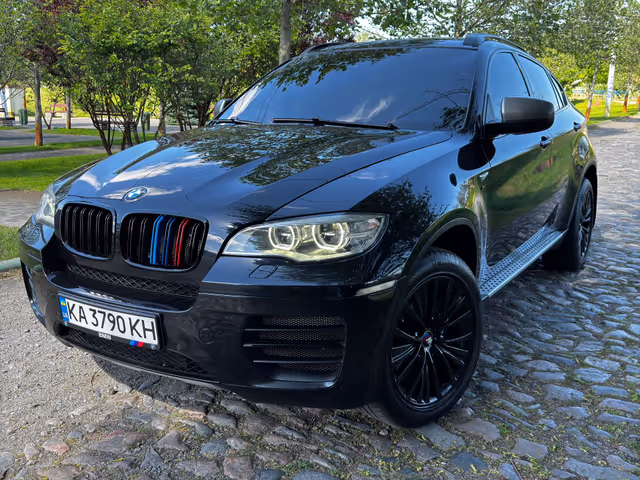 BMW X6 - фото 1
