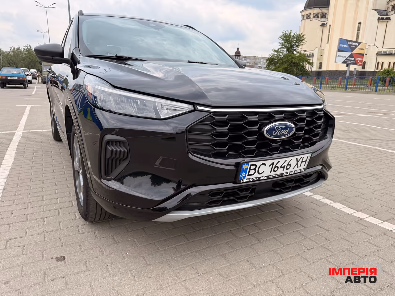 Ford Escape - фото 1
