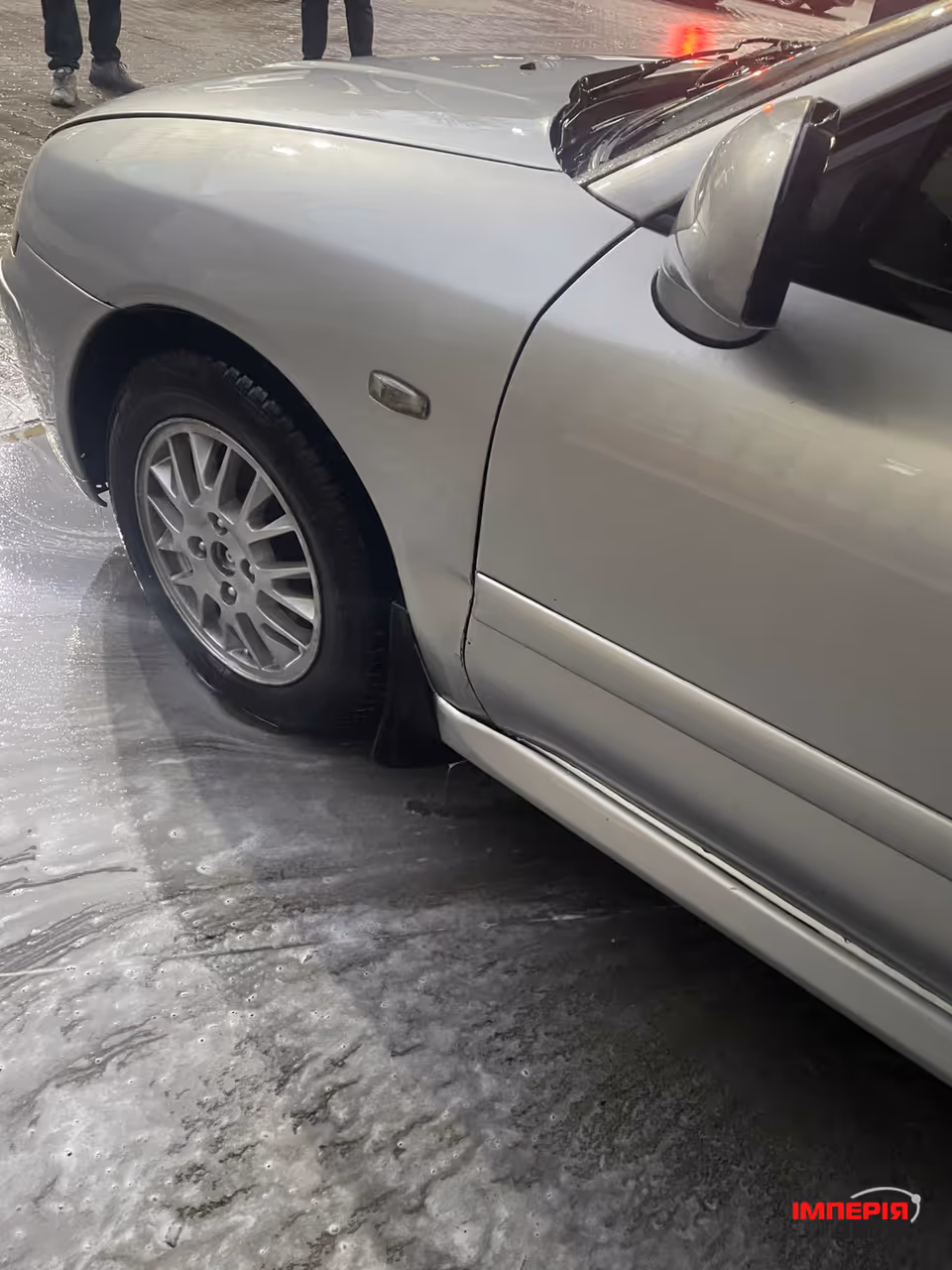 Mitsubishi Carisma - фото 4