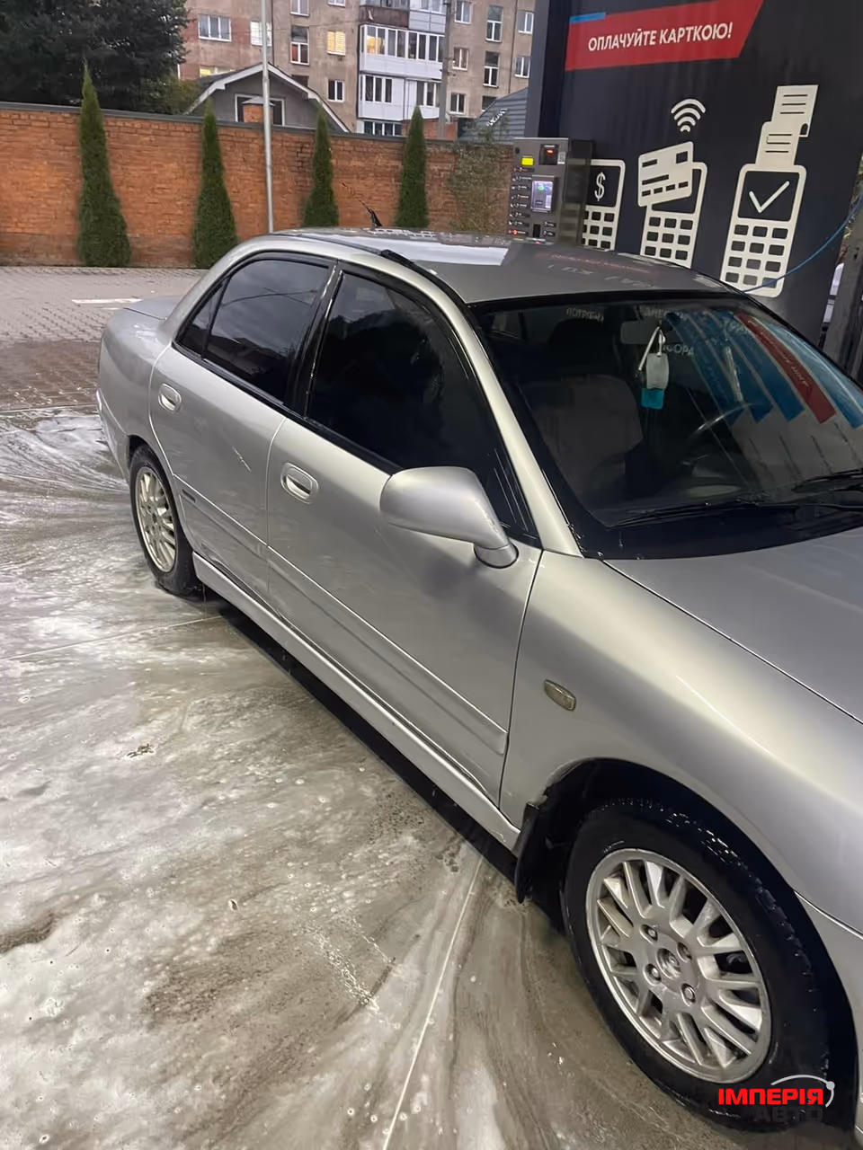 Mitsubishi Carisma - фото 3