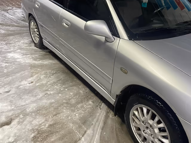 Mitsubishi Carisma - фото 3
