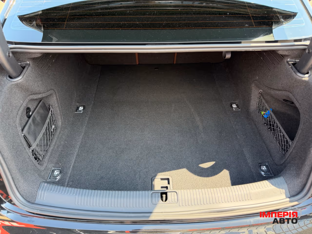 Audi A4 - фото 18