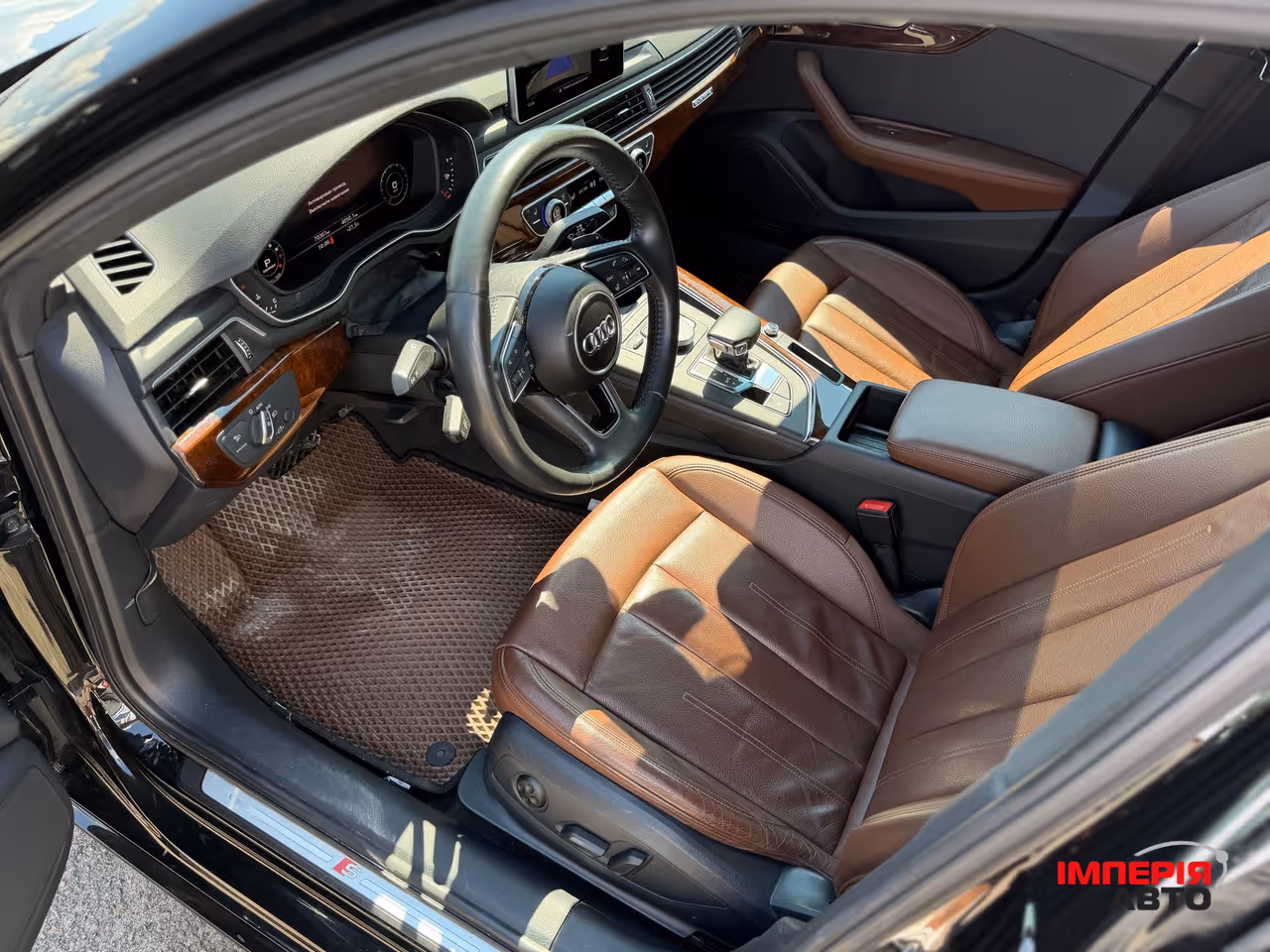 Audi A4 - фото 7