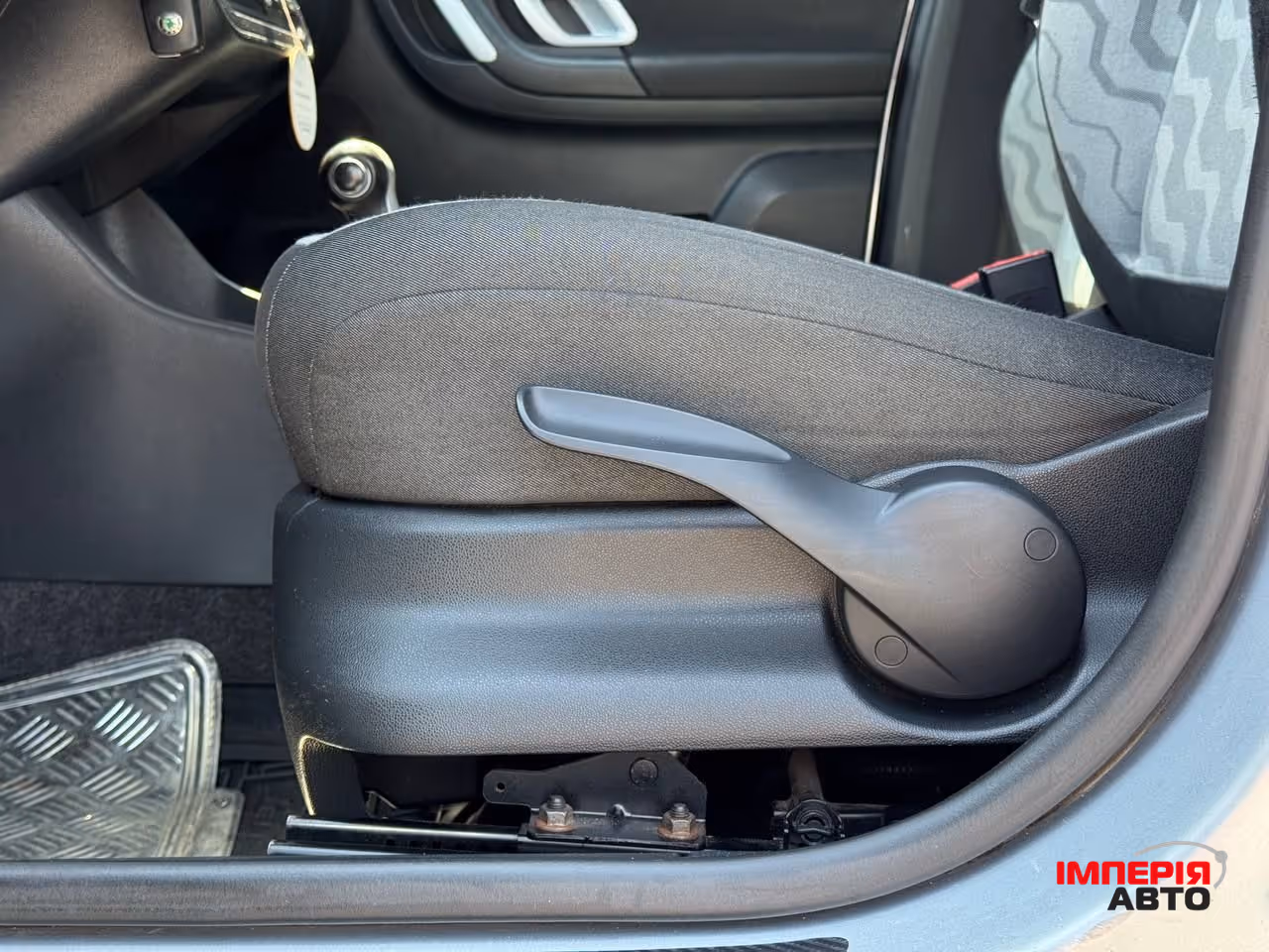 Skoda Roomster - фото 25