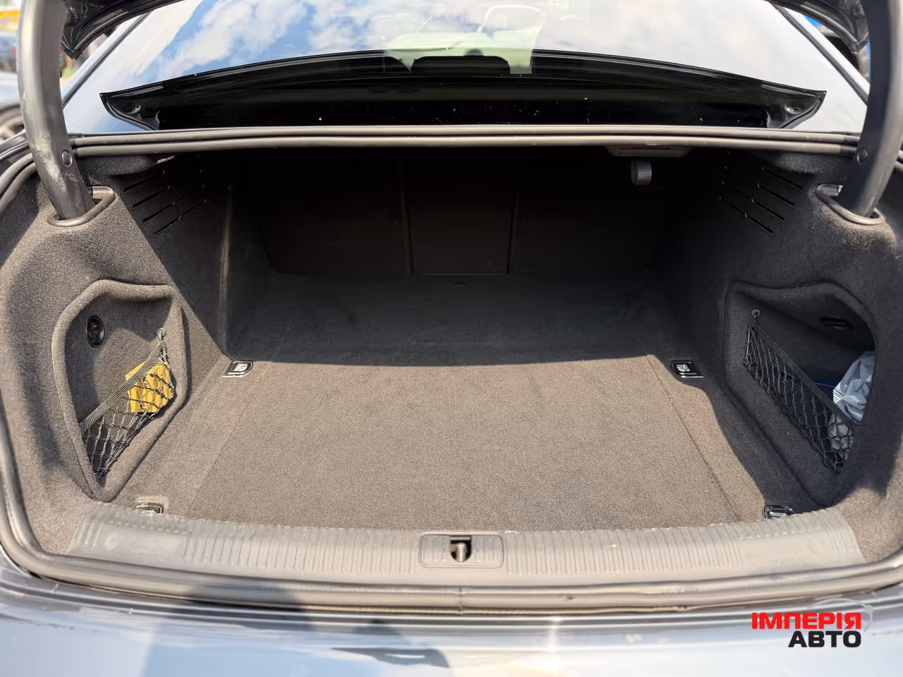 Audi A4 - фото 19