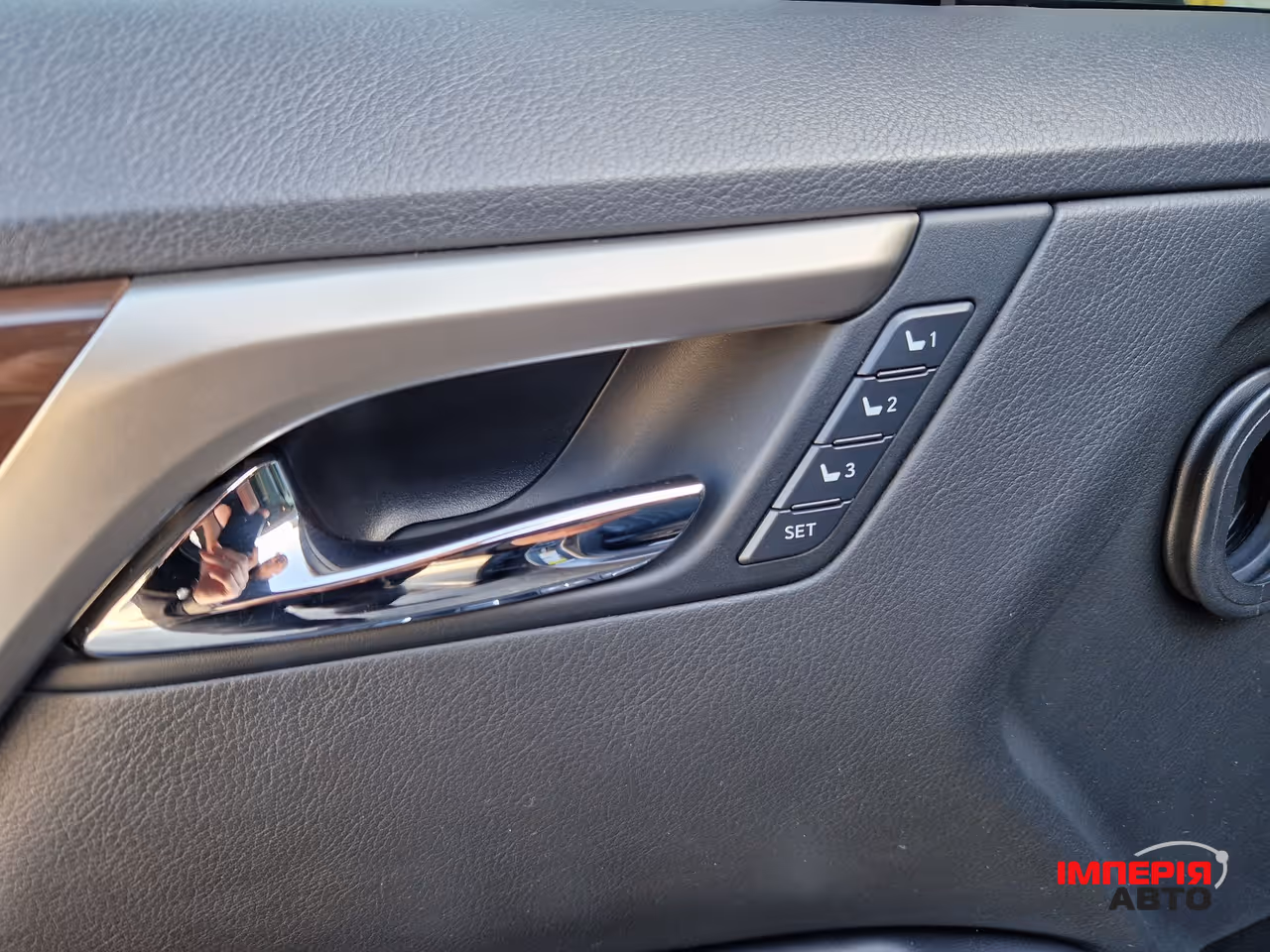 Lexus RX - фото 14