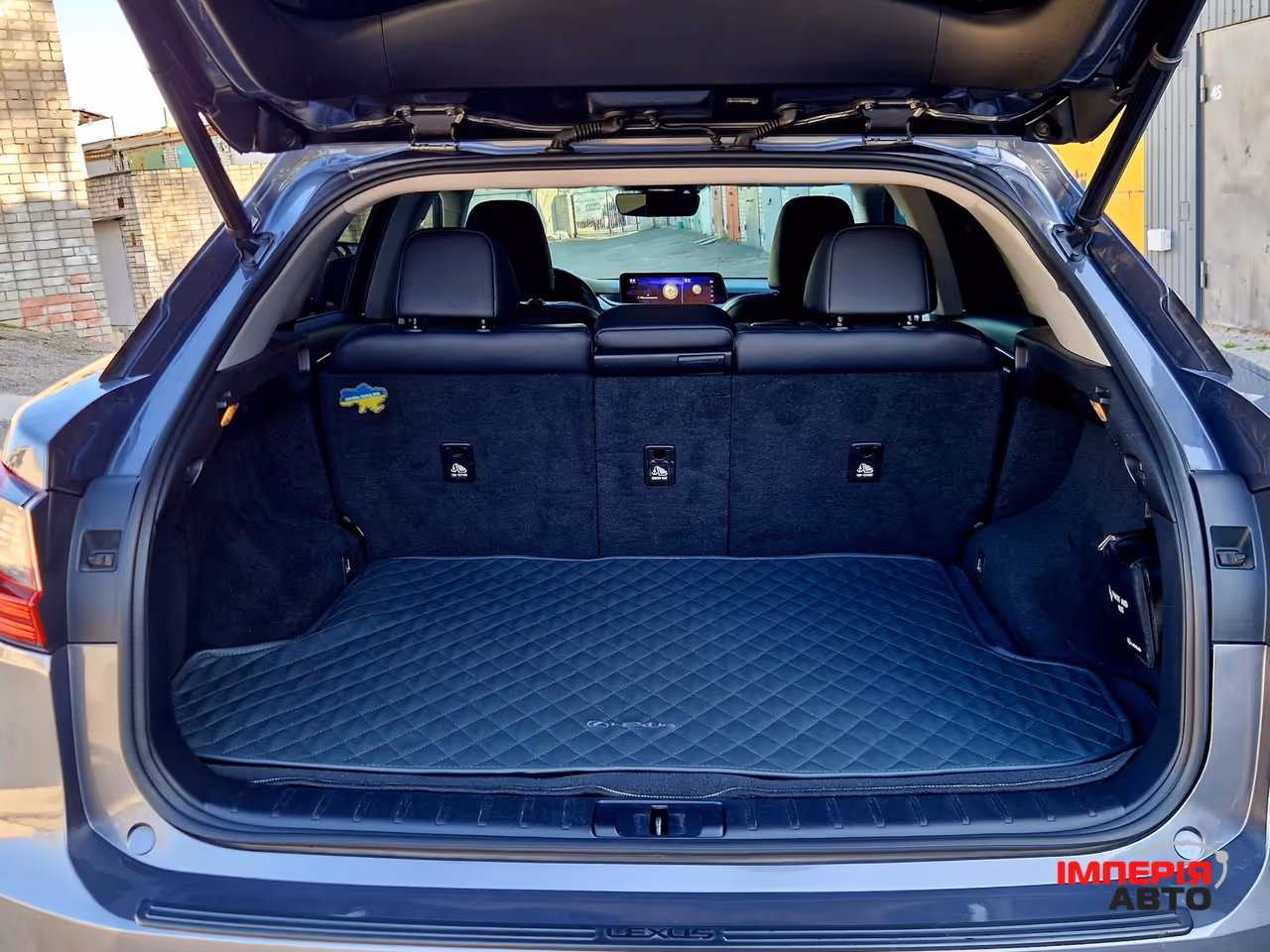 Lexus RX - фото 36
