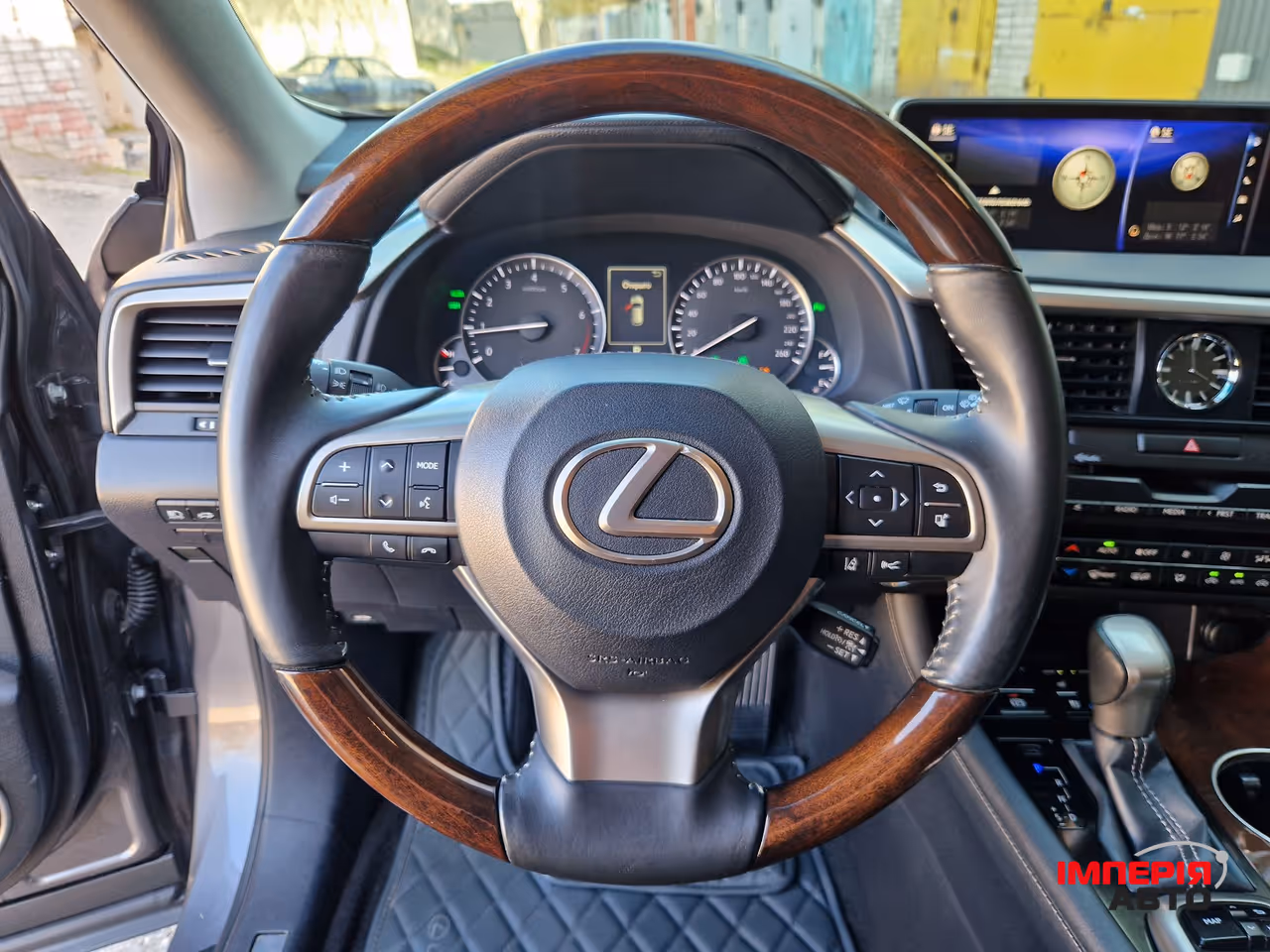 Lexus RX - фото 15